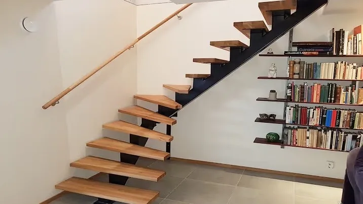 Moderne Holztreppe